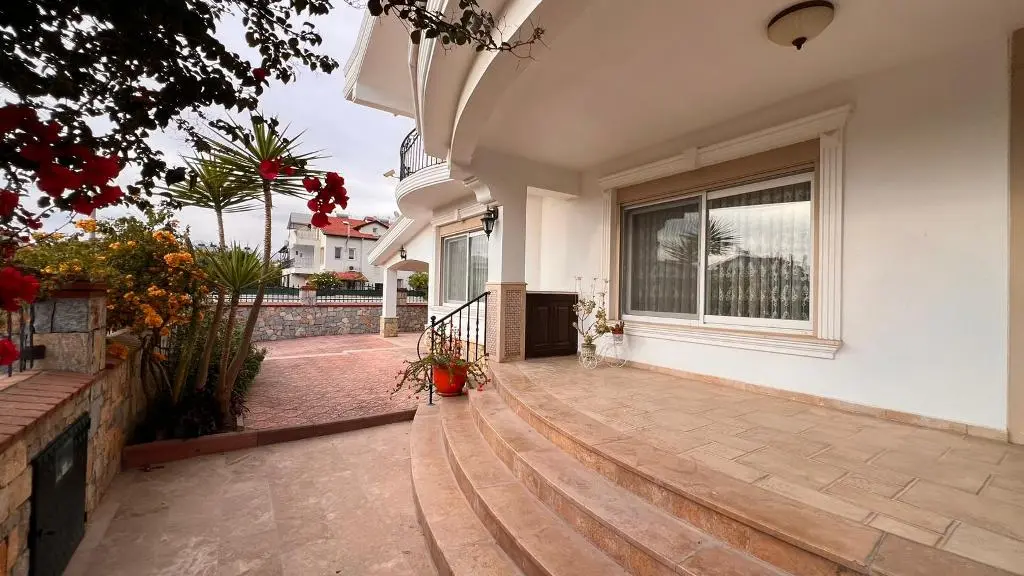 Home in Akarca
